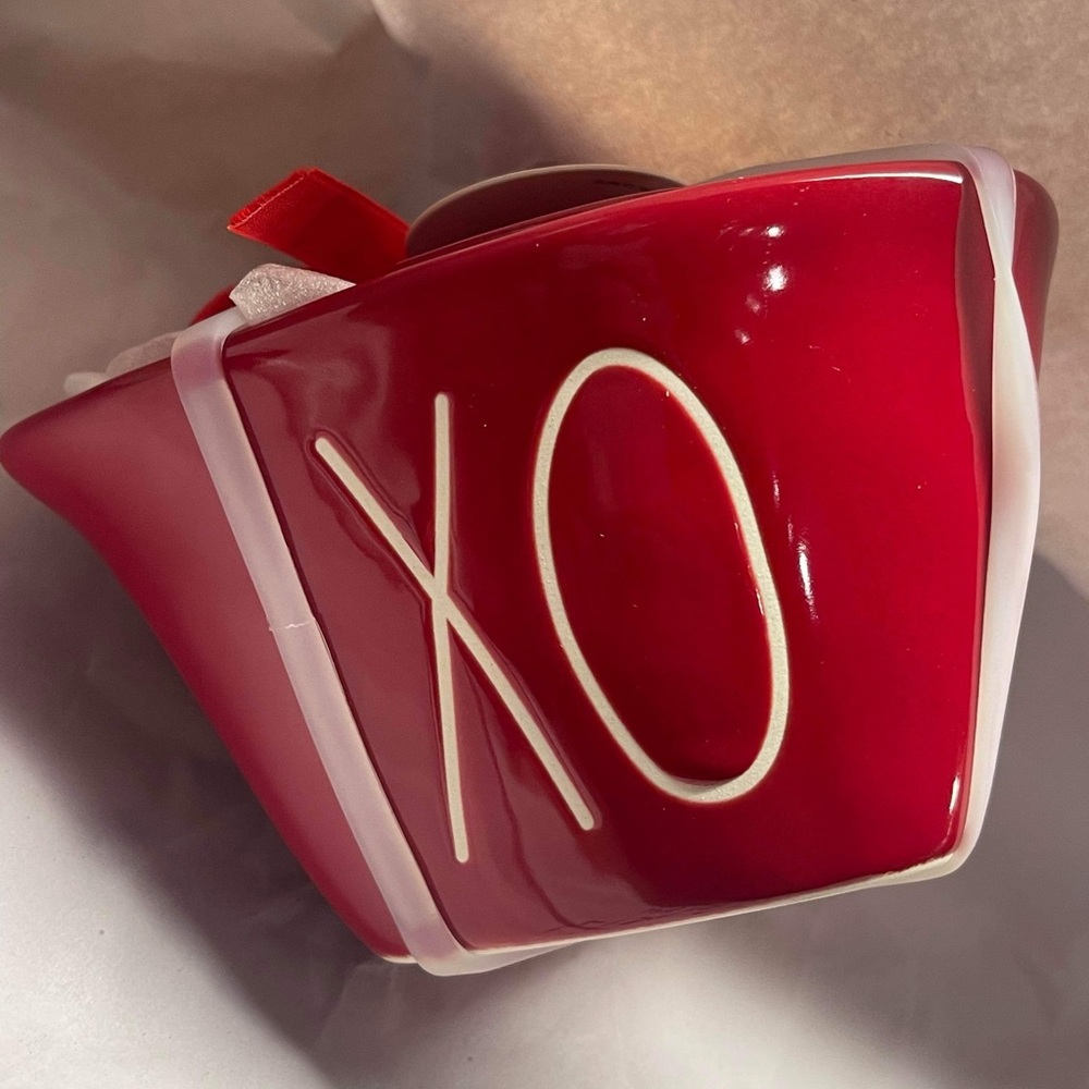 Rae Dunn XOXO Heart Shaped Measuring Cups